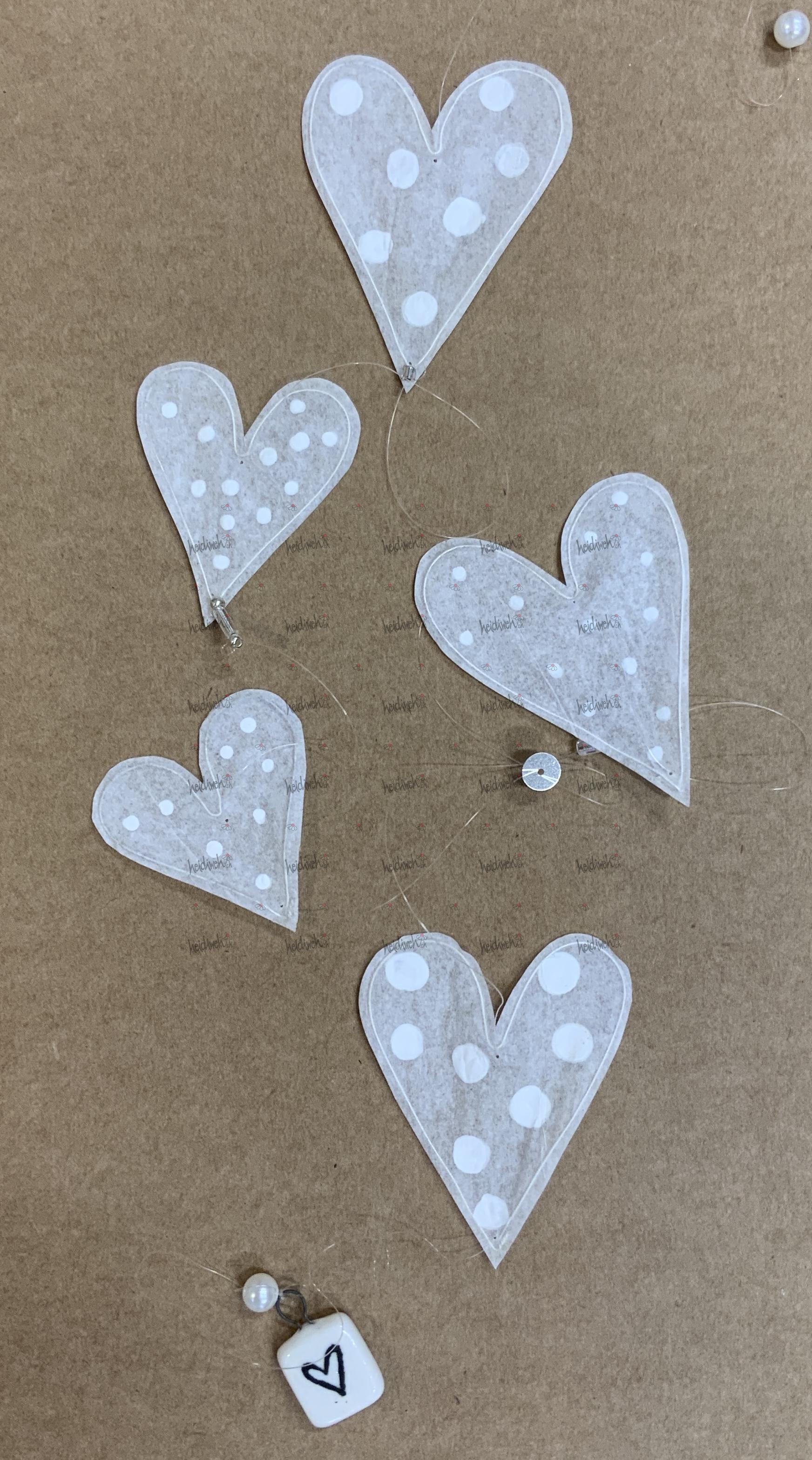 Herzgirlande 7 Herzen
